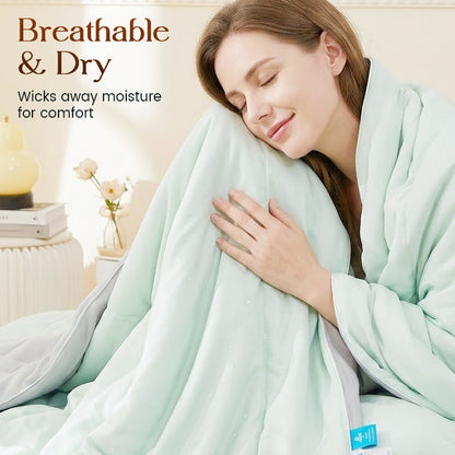 Ultra-Soft Cooling Comforter